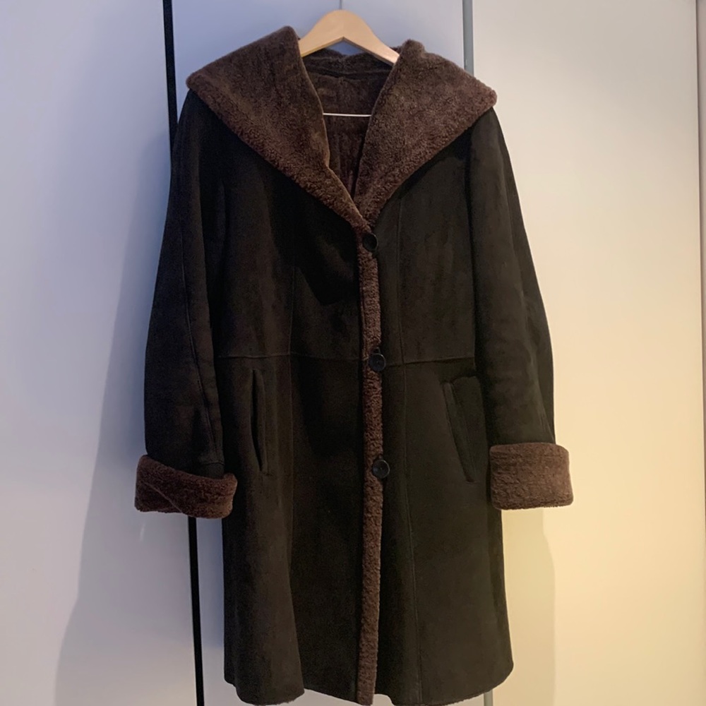 Blue Duck Brown Genuine Sheepskin Shearling coat size M